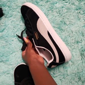 Puma Suede Shoes size 8.5 women's